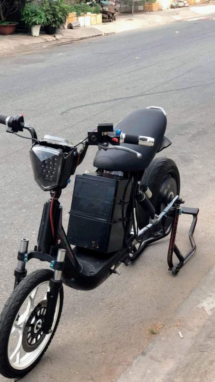 hình ảnh xe đạp điện độ​ 