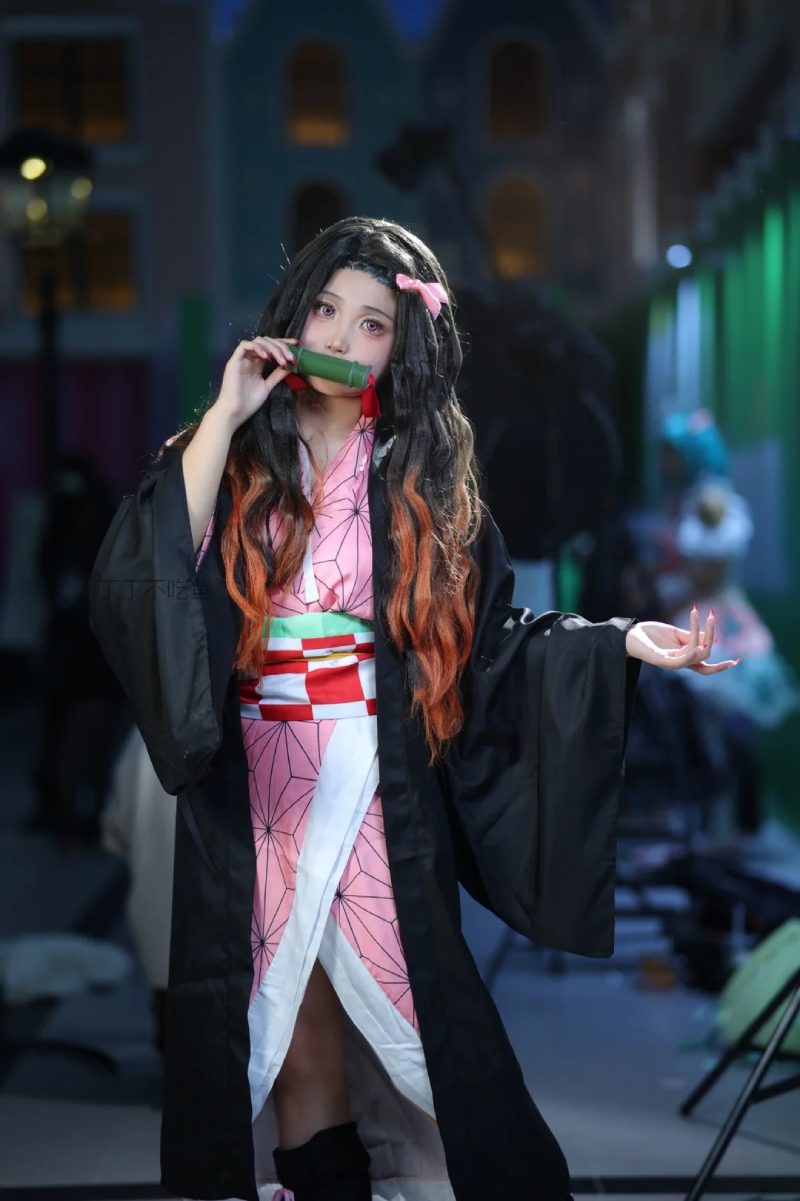 cosplay nezuko siêu dễ thương ngoài đời