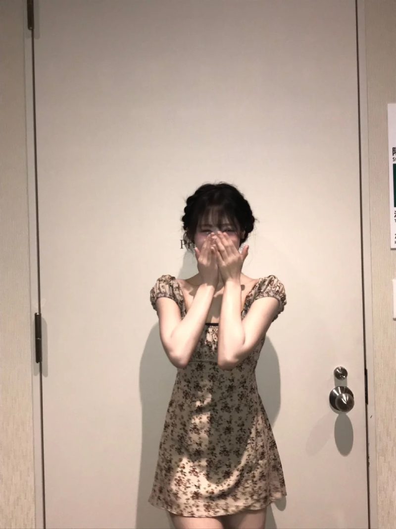 ảnh gái đẹp che mặt_ 6