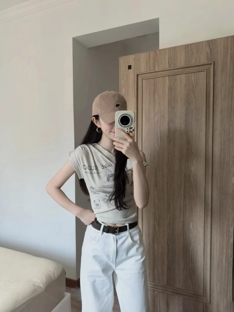 ảnh gái xinh che mặt bằng điện thoại_ 30