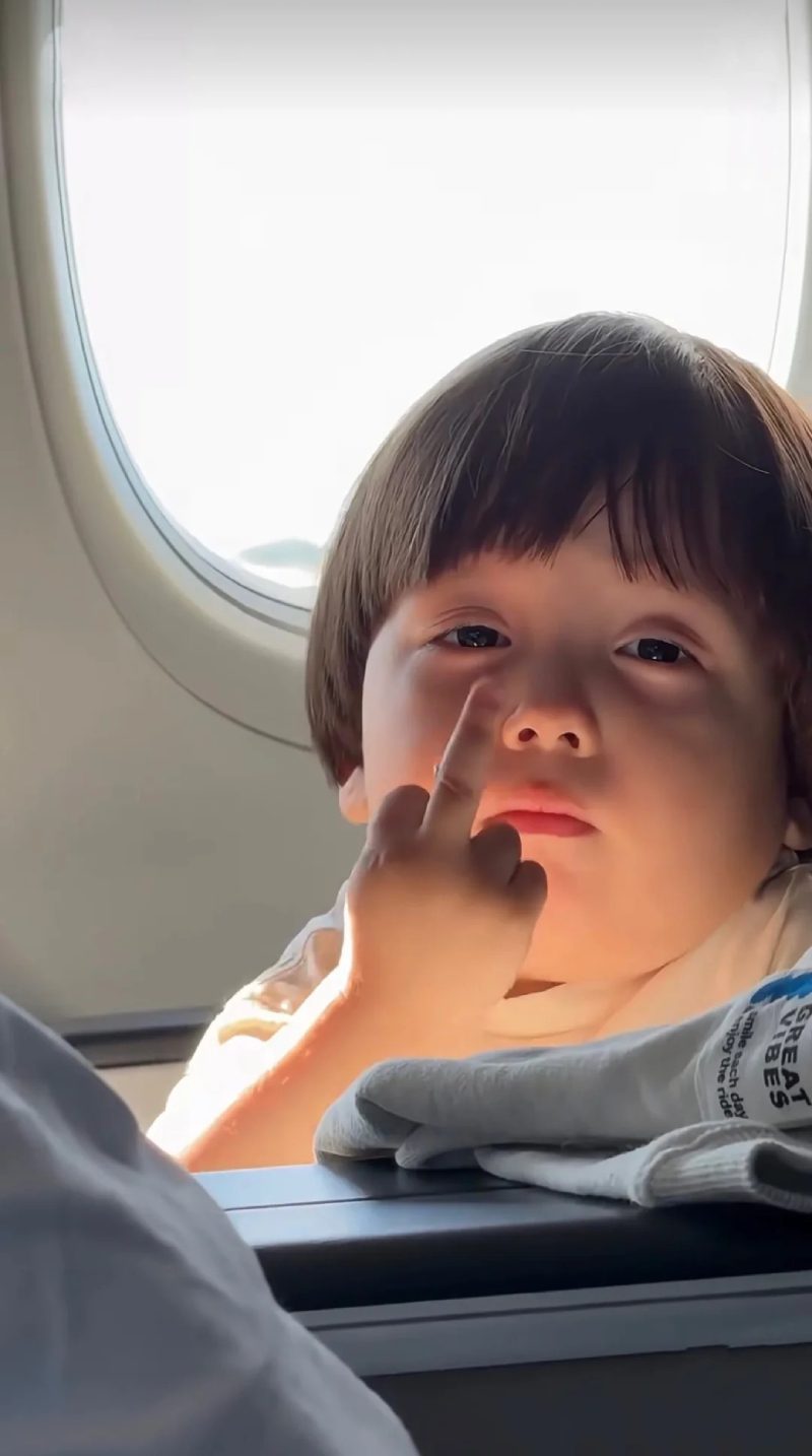 ảnh ngón giữa 27