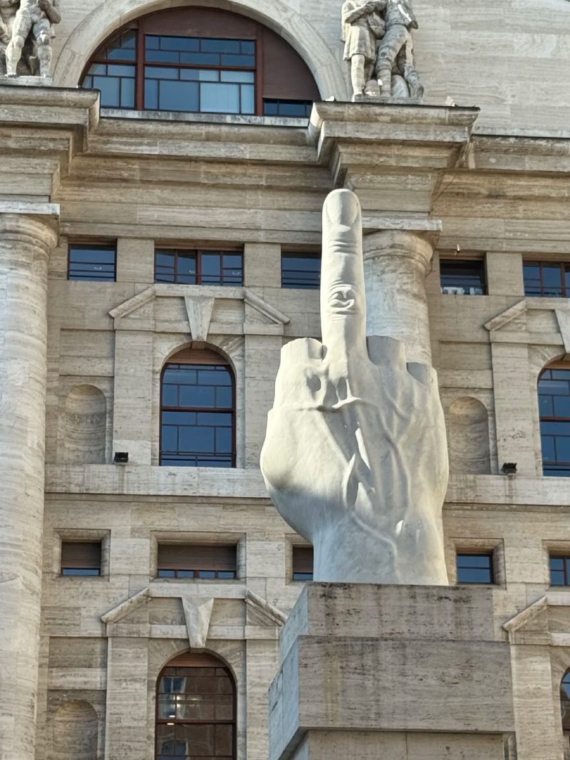 ảnh ngón giữa 35 