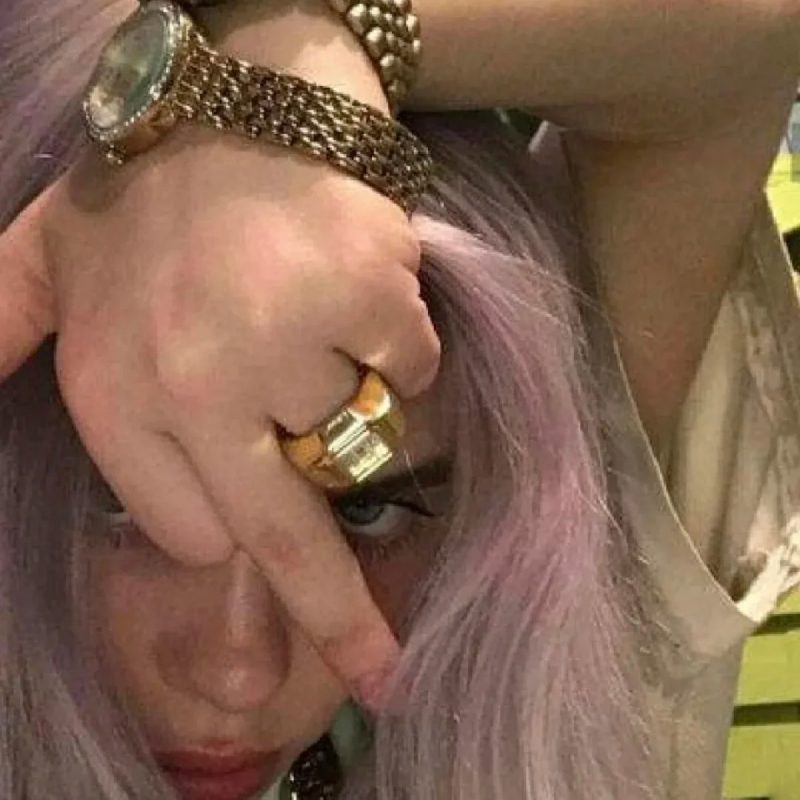 ảnh ngón giữa 9