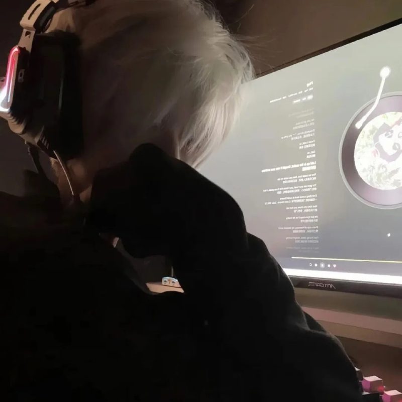 ảnh trai che mặt 16