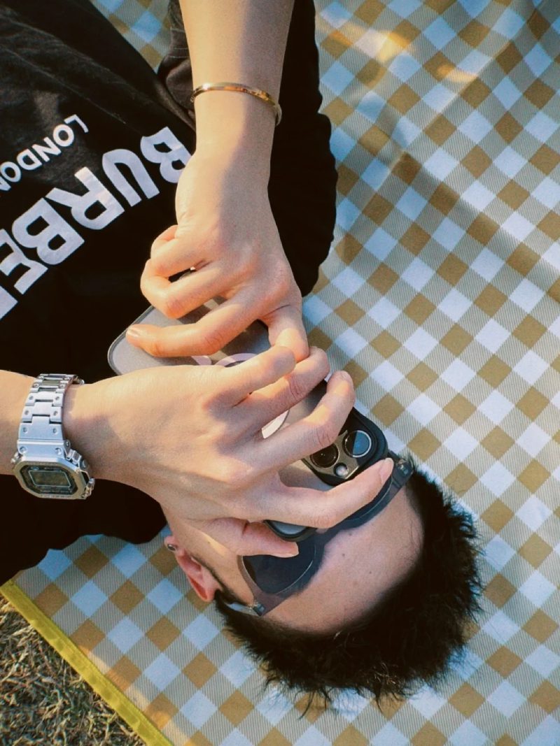 ảnh trai che mặt 25