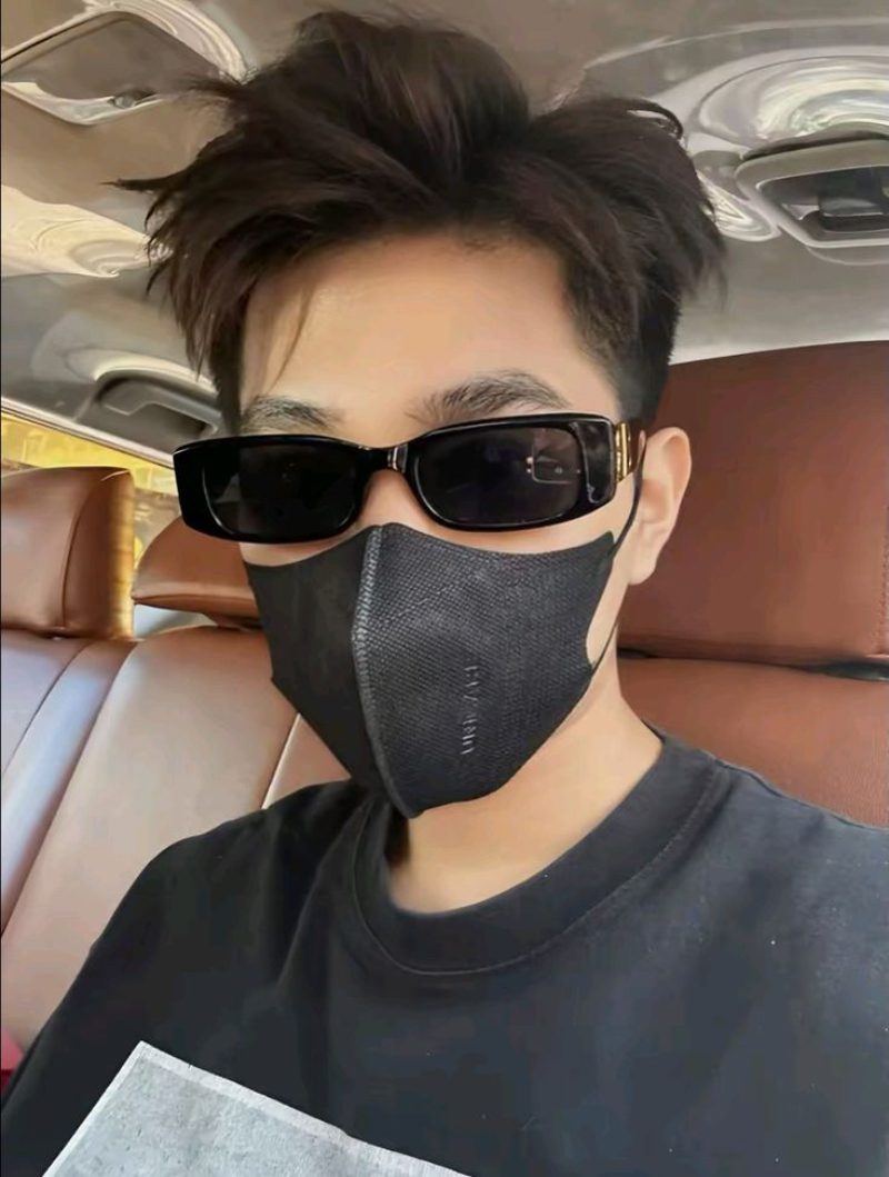 ảnh trai đẹp đeo khẩu trang 5