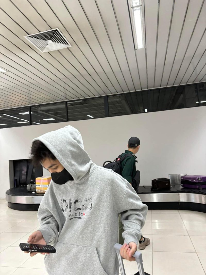 ảnh trai đẹp đeo khẩu trang 7