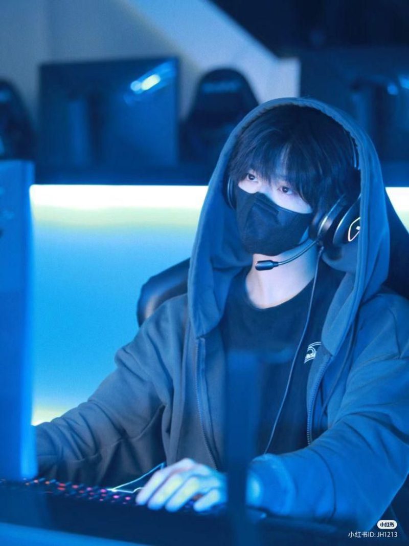 ảnh trai đẹp đeo khẩu trang 9