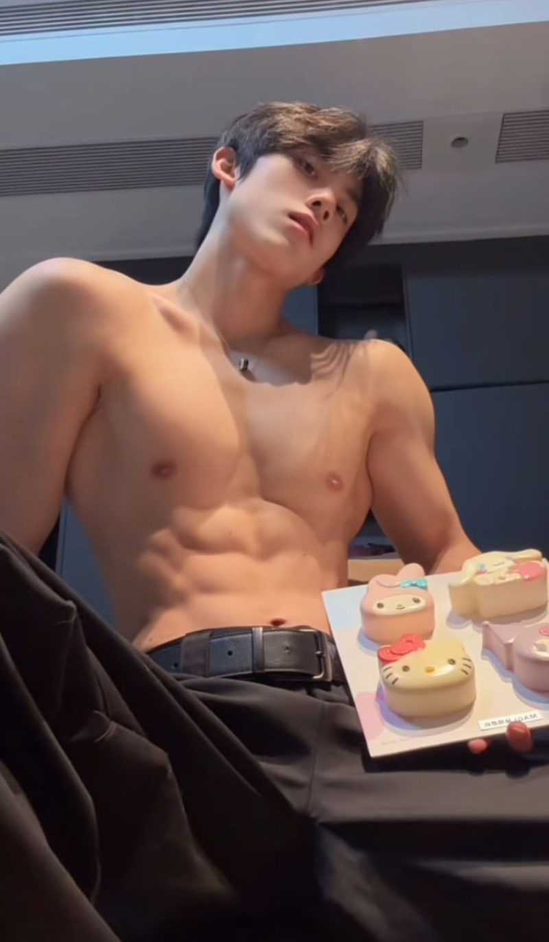 ảnh trai đẹp sáu múi