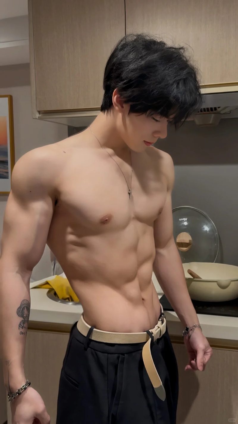 ảnh trai đẹp sáu múi 23