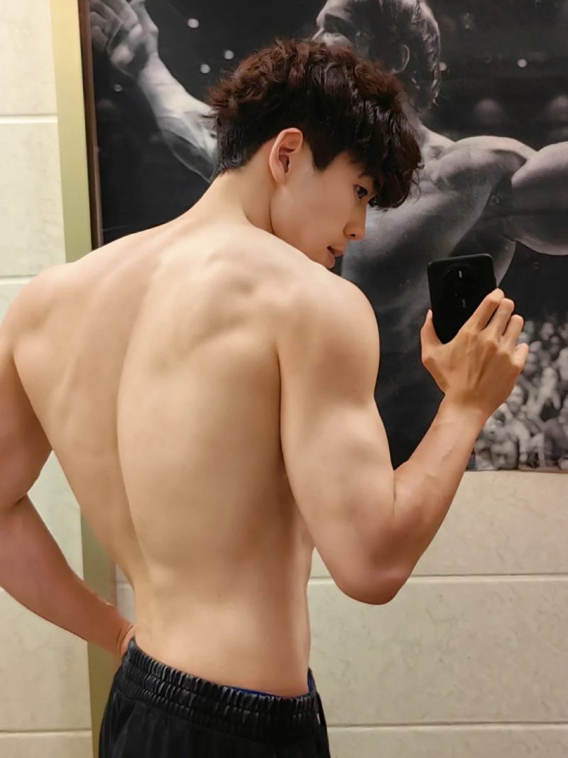 ảnh trai đẹp sáu múi 26