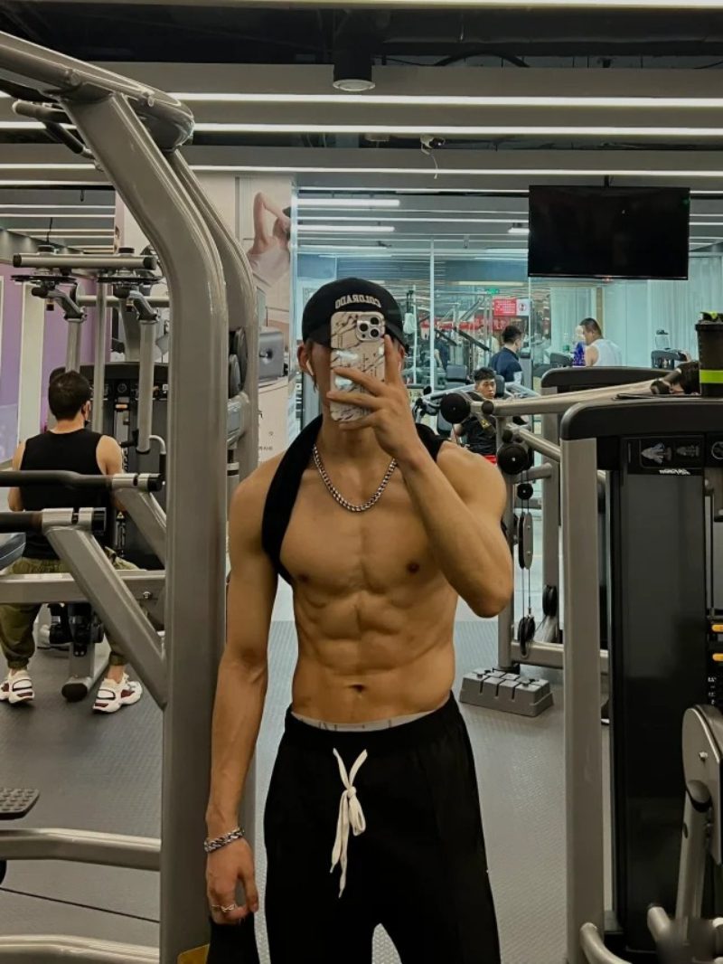 ảnh trai đẹp sáu múi 29