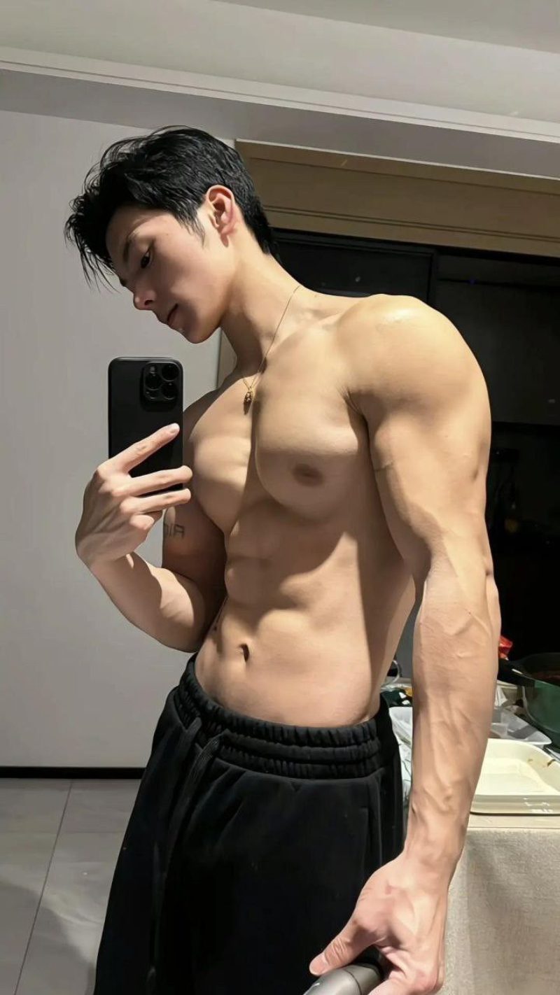 ảnh trai đẹp sáu múi 9