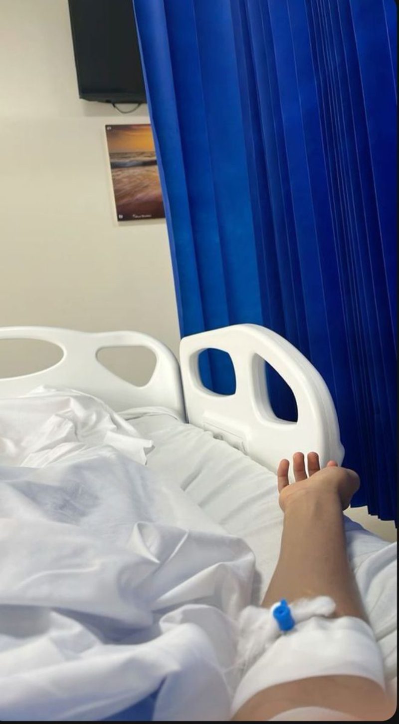 ảnh truyền nước ở tay nam 16