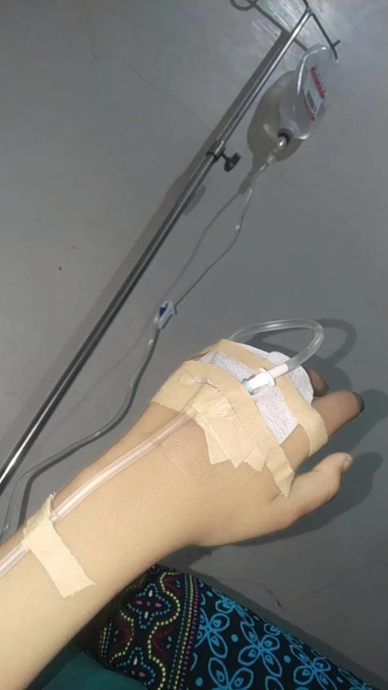 ảnh truyền nước ở tay nam 18