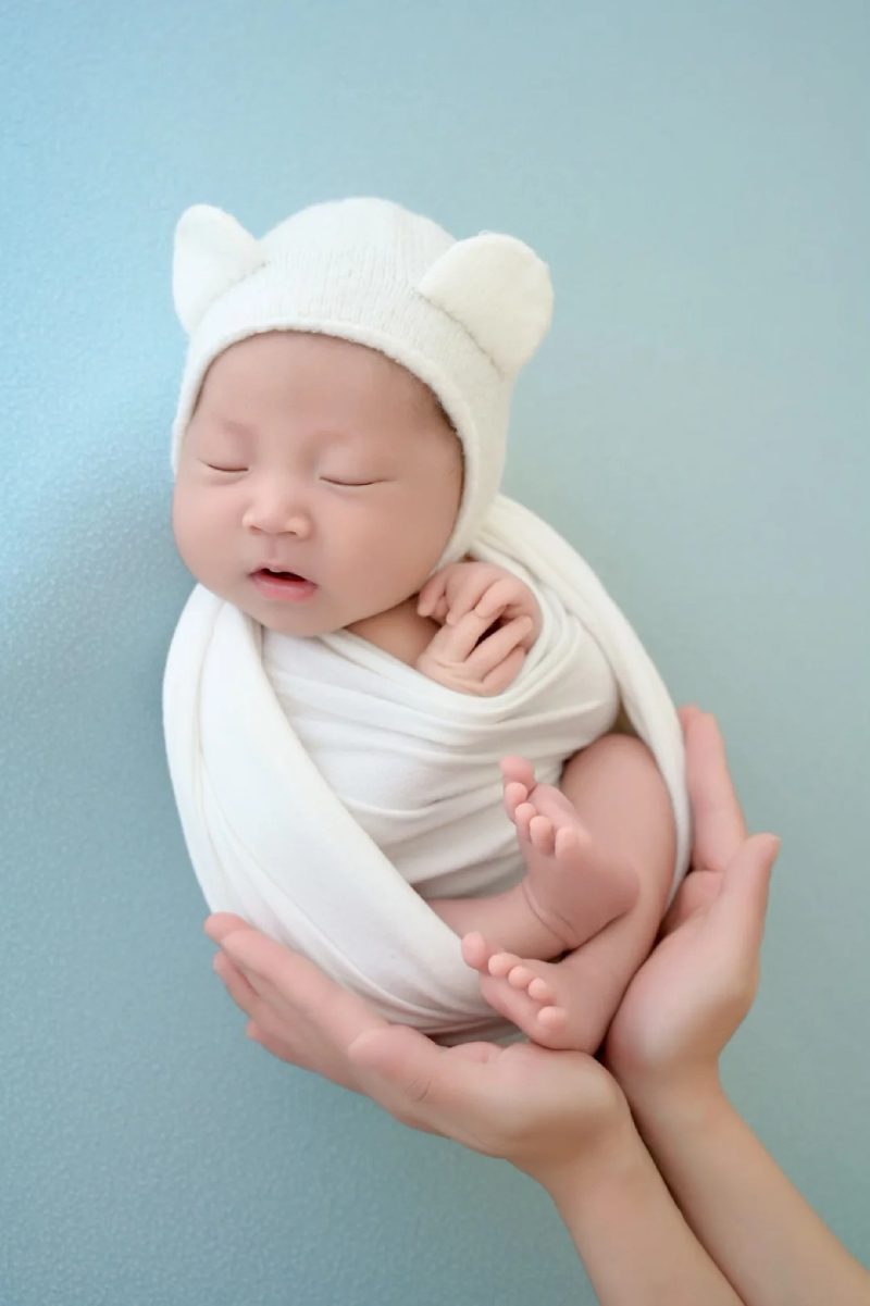 hình ảnh em bé trai sơ sinh dễ thương 18