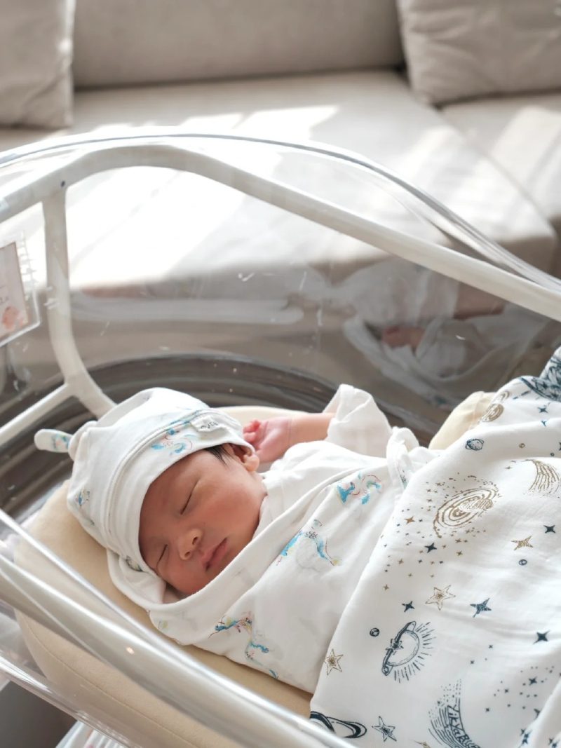 hình ảnh em bé trai sơ sinh dễ thương 31