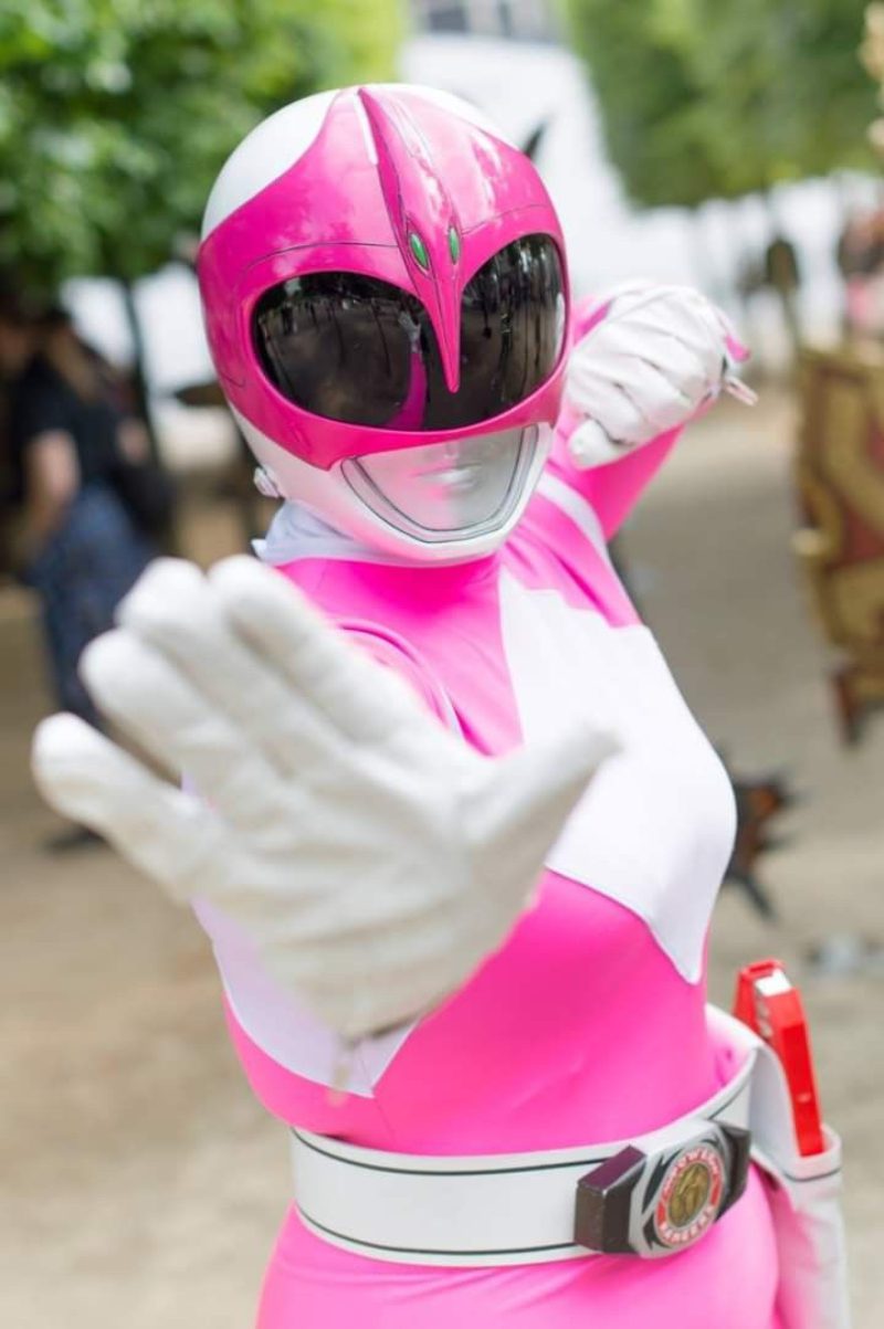 siêu nhân gao hồng 18