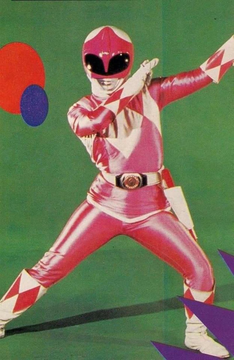 siêu nhân gao hồng 24