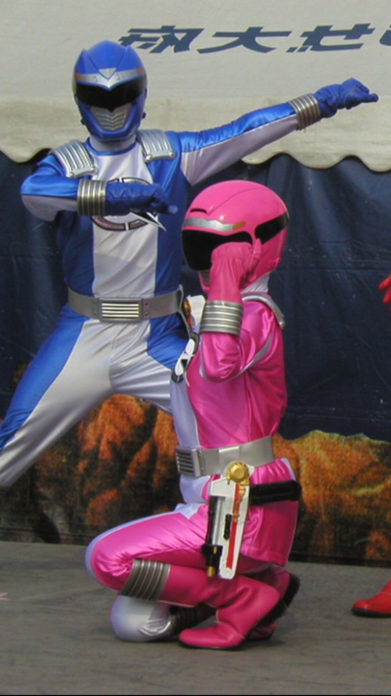 siêu nhân gao hồng 28