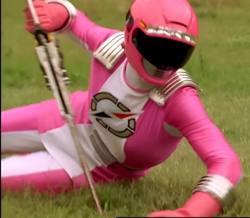 siêu nhân gao hồng 8