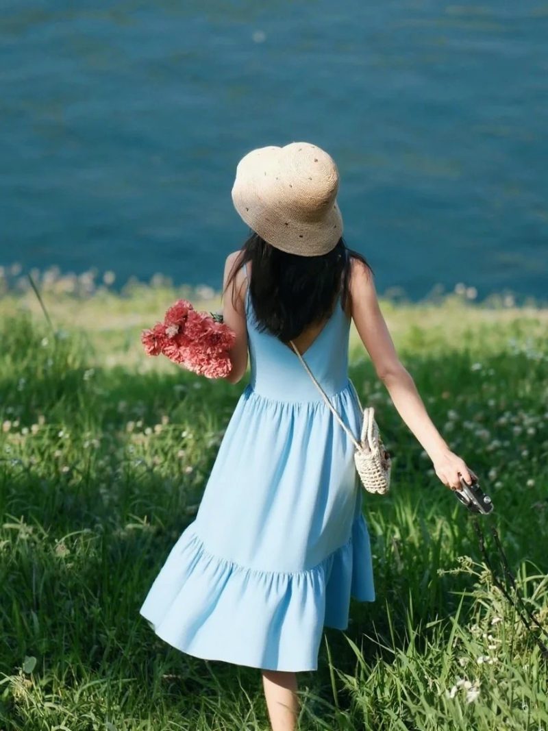 ảnh chụp sau lưng_ 1