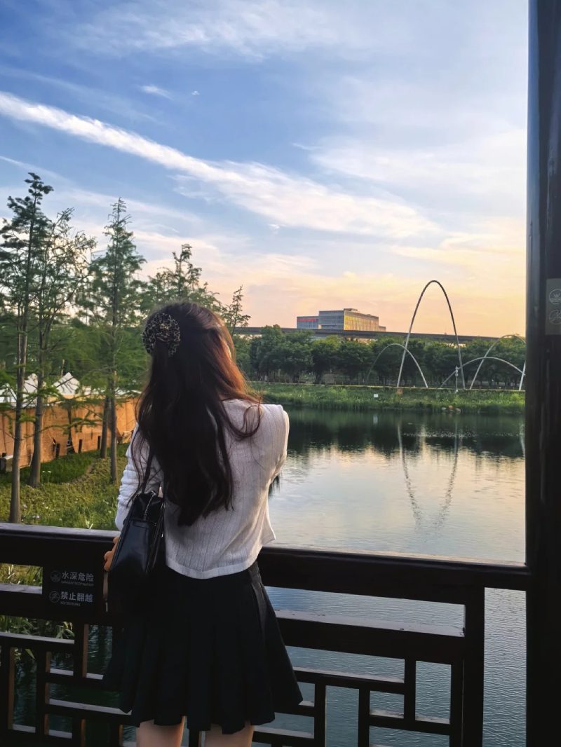 ảnh chụp sau lưng_ 11