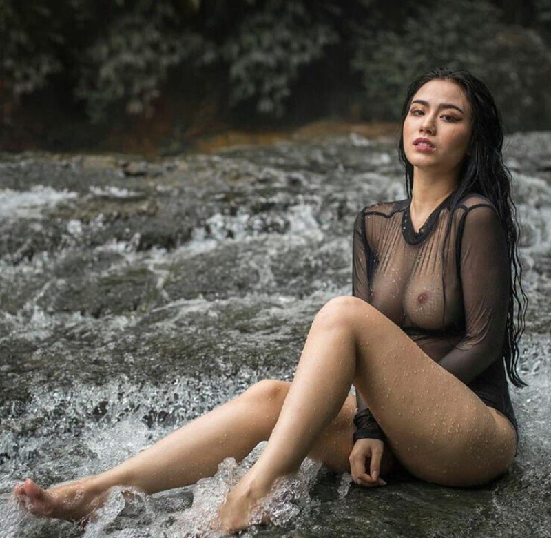 Ảnh Linh Miu Nude 6
