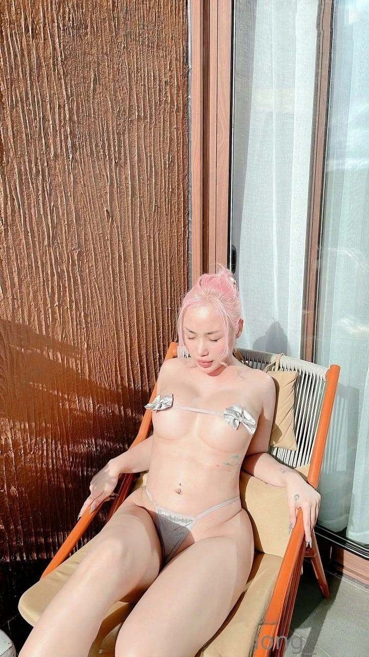 Ảnh sex Dương Nguyệt Cầm bikini