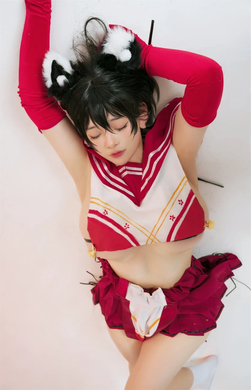 gái xinh cosplay thủ dâm