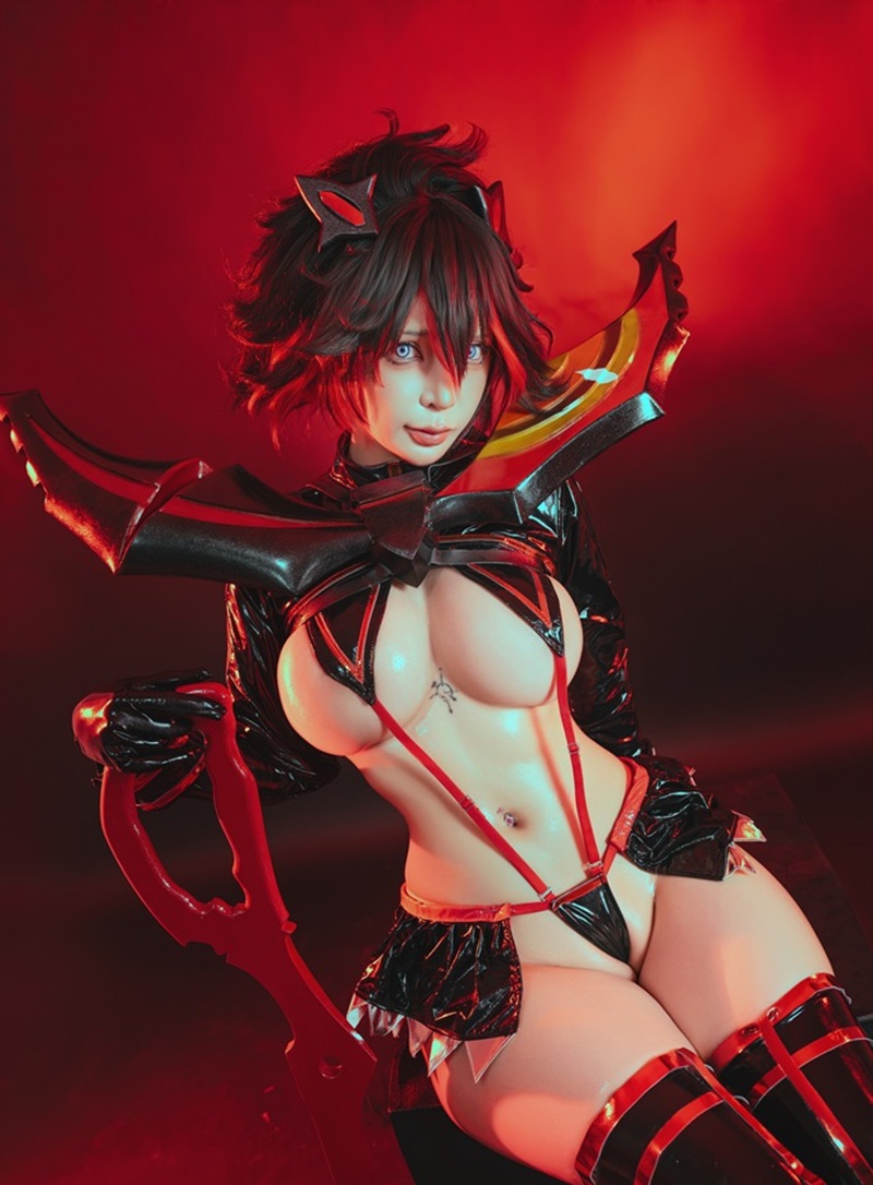Coser quyến rũ nhất - Ảnh Gái Xinh Cosplay 18+ Nóng Bỏng