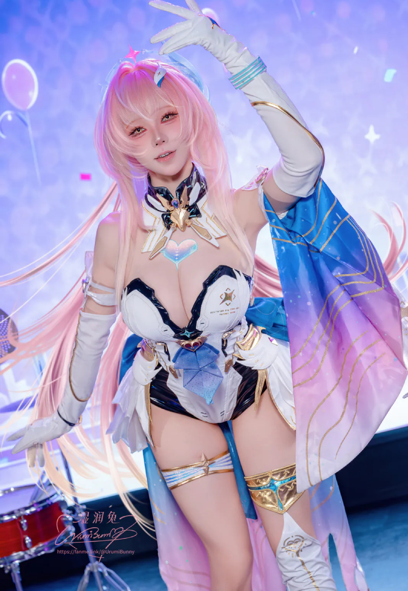 gái xinh cosplay thủ dâm 4
