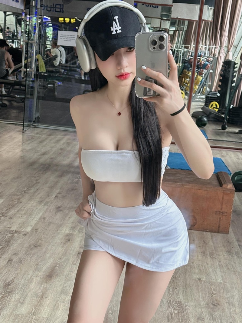 Phạm Hồng Nhung Suah 12